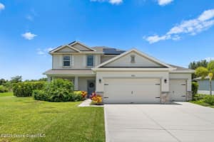 8306 Laguna Circle, Micco, FL 32976 Sold 09/05/25