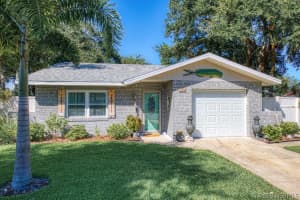 1704 Atlantic Street, 2e, Melbourne Beach, Fl 32951, Melbourne Beach