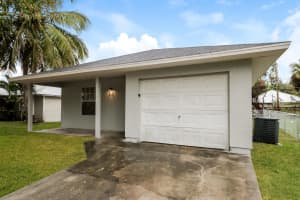 1680 19th Avenue, Vero Beach, FL 32962 - MLS#1052824