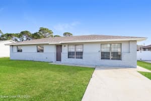 674 Altamira Street, Palm Bay, FL 32907 - MLS#1052907