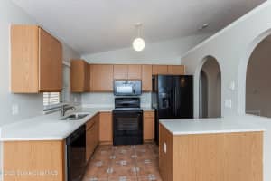 285 Hearth Street, Palm Bay, FL 32908 - MLS#1052912