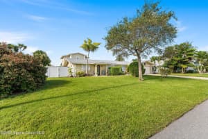 1529 Bay Shore Drive, Cocoa Beach, FL 32931 - MLS#1052935