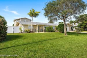 1529 Bay Shore Drive, Cocoa Beach, FL 32931 - MLS#1052935