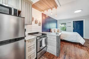 1704 Oak Street, Melbourne, FL 32901 - MLS#1052949