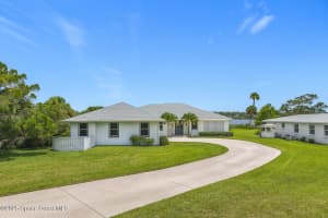 9860 Riverview Drive, Sebastian, FL 32976 Sold 09/29/25