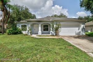 8955 103 Avenue, Vero Beach, FL 32967 Sold 08/27/25