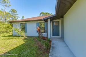 1677 Lizette Street, Palm Bay, FL 32905 - MLS#1053378