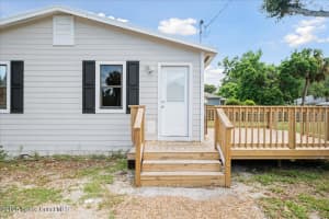 1005 20th Avenue, Vero Beach, FL 32960 - MLS#1053409