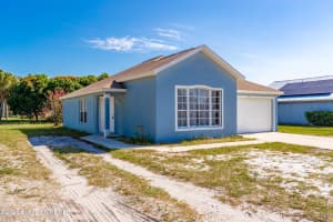 706 Wisteria Avenue, Ft. Pierce, FL 34982 - MLS#1053429