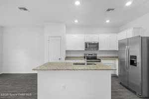 1441 Paramount Avenue, Palm Bay, FL 32909 - MLS#1053435