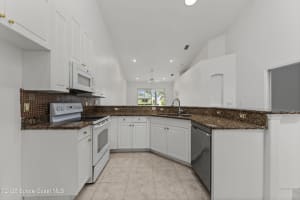 2975 Savoy Drive, Melbourne, FL 32940 - MLS#1053517