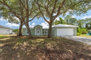 1021 Hanson Avenue, Palm Bay, FL 32908 - MLS#1053616