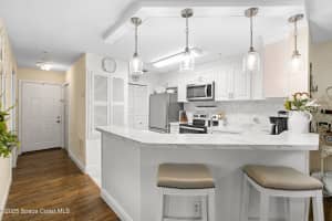 7667 Wickham Road, Melbourne, FL 32940 - MLS#1053910