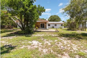 198 Magnolia Avenue, Melbourne, FL 32935 Sold 10/17/25