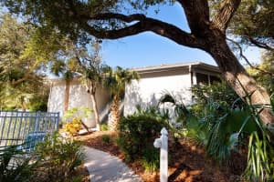 1233 Lamplighter Drive, Palm Bay, FL 32907 - MLS#1054066