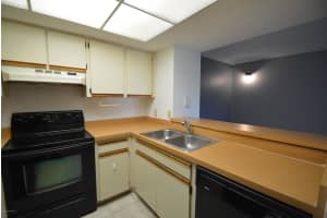 915 Sonesta Avenue, Palm Bay, FL 32905 - MLS#1054218