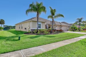 580 Easton Forest Circle, Palm Bay, FL 32909 - MLS#1054465