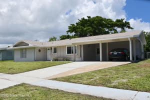880 Hampton Drive, Palm Bay, FL 32905 - MLS#1054909