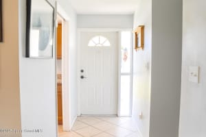 880 Hampton Drive, Palm Bay, FL 32905 - MLS#1054909