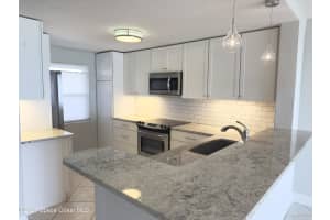 1095 Highway A1a N 204, Indialantic, FL 32903 - MLS#1054947