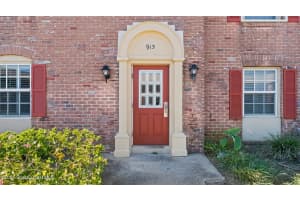913 Colonial Court, Satellite Beach, FL 32937 - MLS#1055107