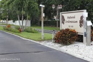 586 Wickham Road, Melbourne, FL 32935 - MLS#1055236
