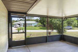 450 Columbus Street, Sebastian, FL 32958 - MLS#1055238