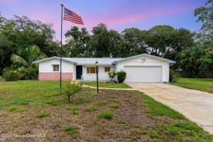 2210 Heron Drive, Merritt Island, FL 32952 - MLS#1055260