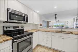 15 Atlantic Avenue, Cocoa Beach, FL 32931 - MLS#1055315