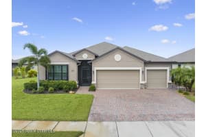 5614 1st Square, Vero Beach, FL 32968 - MLS#1055378