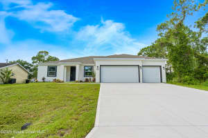 930 Hammacher Avenue, Palm Bay, FL 32908 - MLS#1055415