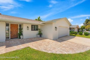 329 Franklyn Avenue, Indialantic, FL 32903 Sold 09/16/25