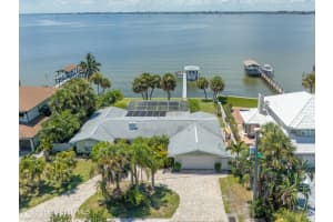 2016 River Road, Melbourne Beach, FL 32951 - MLS#1055806