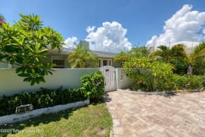 2016 River Road, Melbourne Beach, FL 32951 - MLS#1055806