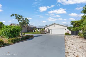 365 Newfound Harbor Drive, Merritt Island, FL 32952 - MLS#1055867