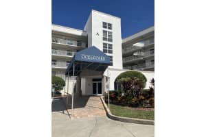 8700 Ridgewood Avenue, Cape Canaveral, FL 32920 - MLS#1055962