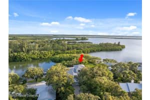 395 Live Oak Drive, Vero Beach, FL 32963 - MLS#1056071
