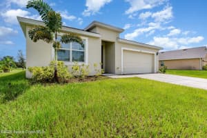 318 Hammock Road, Palm Bay, FL 32909 - MLS#1056154