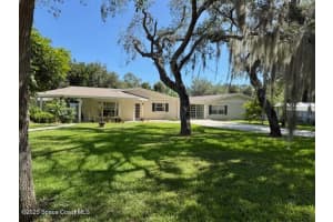550 Young Street, Melbourne, FL 32935 - MLS#1056374