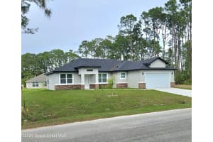 561 Harrisburg Street, Palm Bay, FL 32908 - MLS#1056400