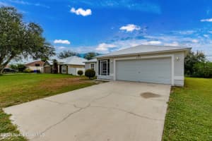 7976 105th Court, Vero Beach, FL 32967 - MLS#1056435