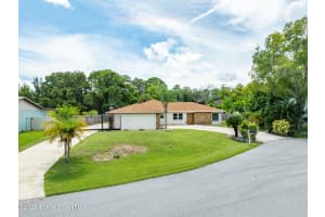 345 Lake Point Place, Merritt Island, FL 32953 - MLS#1056588