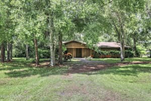 8211 93rd Avenue, Vero Beach, FL 32967 - MLS#1056771