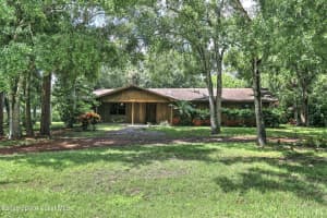8211 93rd Avenue, Vero Beach, FL 32967 - MLS#1056771