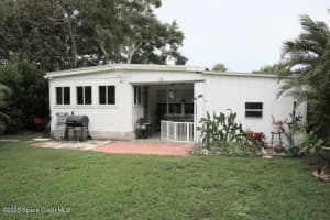 1082 Parkway Lane, Barefoot Bay, FL 32976 - MLS#1056842