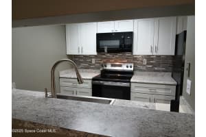 1617 Sunny Brook Lane, Palm Bay, FL 32905 - MLS#1056858