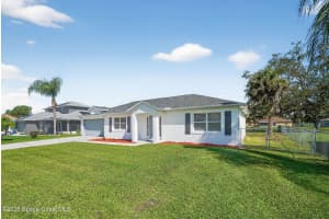 591 Seaport Terrace Se, Palm Bay, Fl 32909 - MLS#1056871