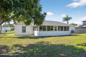 591 Seaport Terrace Se, Palm Bay, Fl 32909 - MLS#1056871