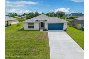 2091 Day Avenue, Palm Bay, FL 32908 - MLS#1056906