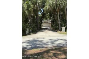 1821 Live Oak Drive, Rockledge, FL 32955 - MLS#1056959